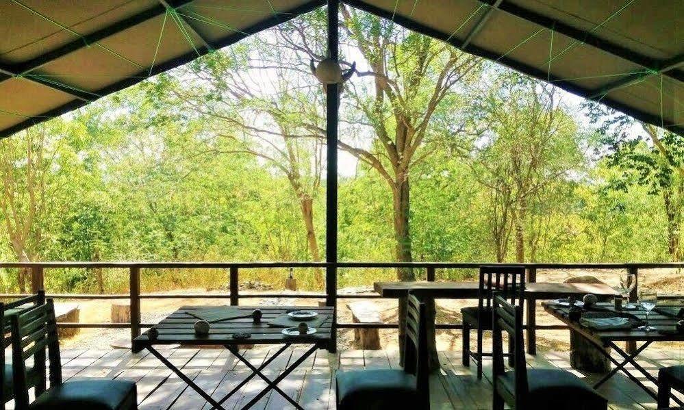 Kula Kula Luxury Camping Resort Udawalawe Buitenkant foto