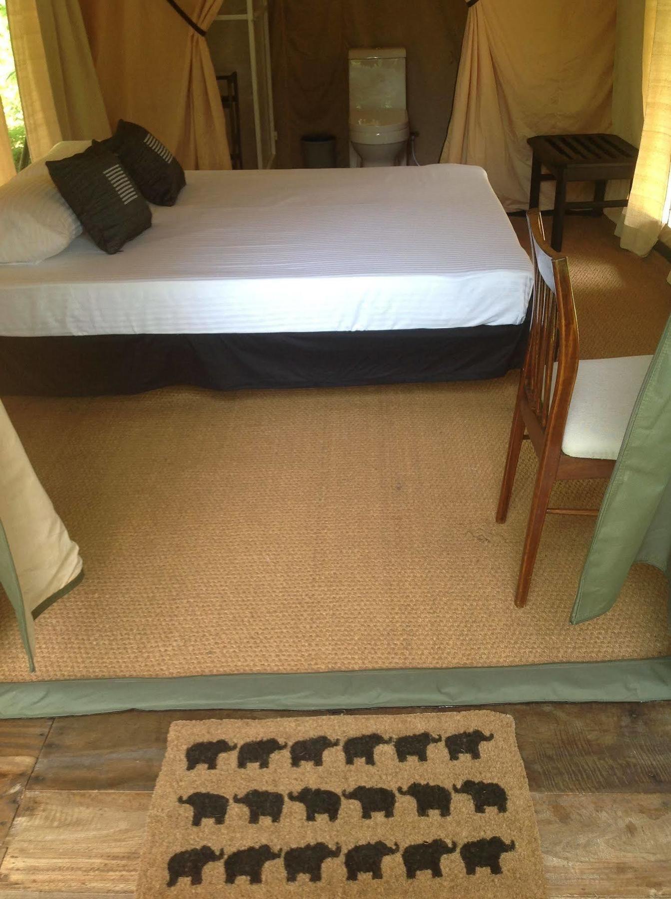 Kula Kula Luxury Camping Resort Udawalawe Buitenkant foto